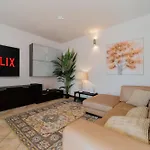 Casa Di Iaio - 90m2 Con Wi-fi, Netflix, Cinema & Parcheggio Privato Incluso Apartamento Gorizia